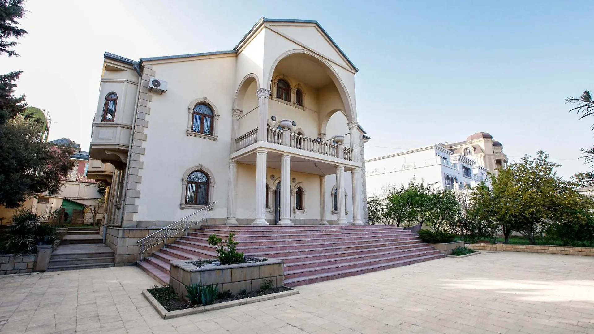 Baku Badamdar Villa 0*,