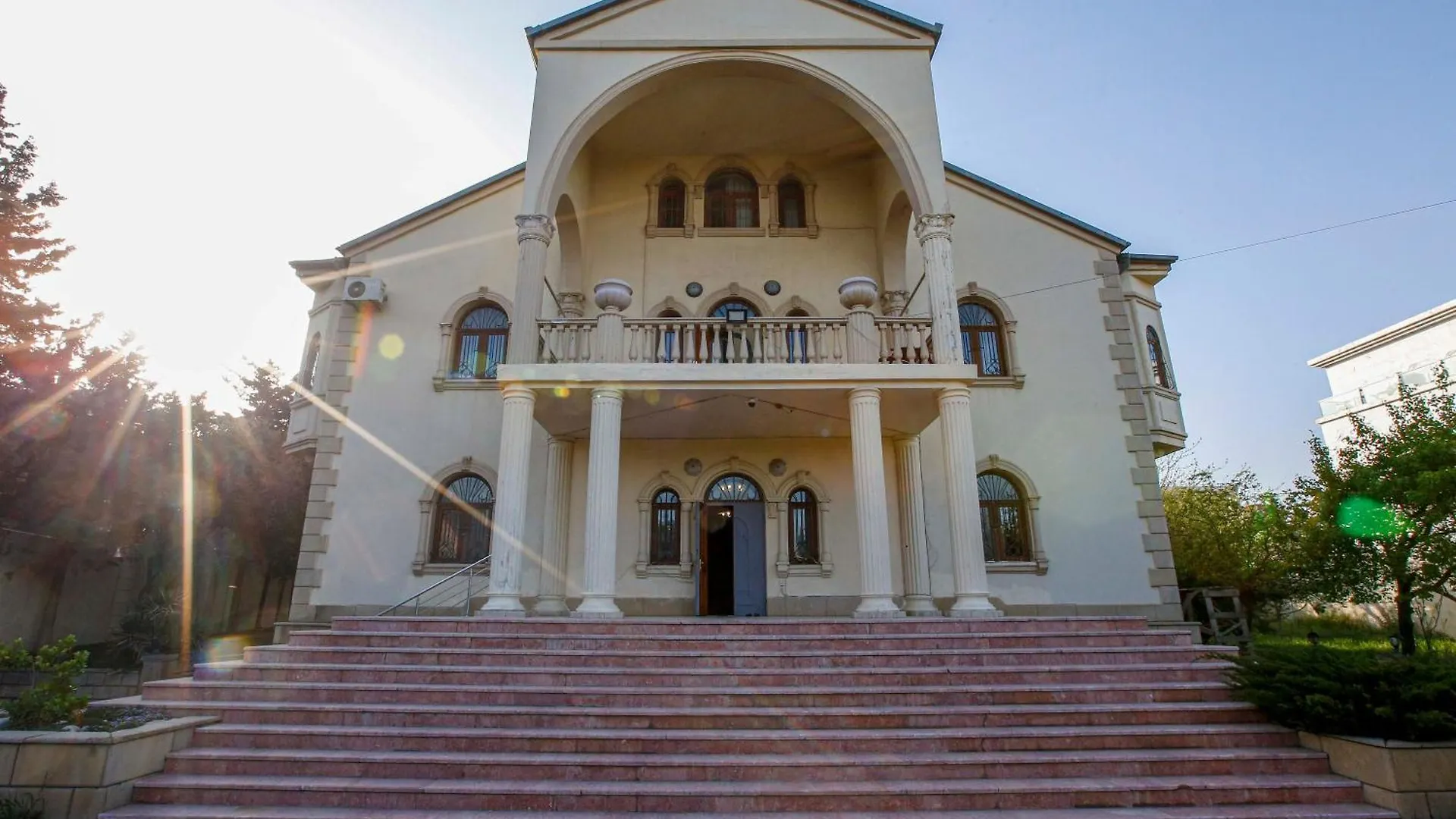 Baku Badamdar Villa 0*,